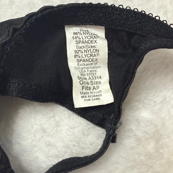 3 Pc Lace Garter Belt bundle - Picture 14 of 15